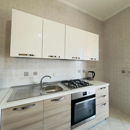 La Casa Di Apollo * نابولي